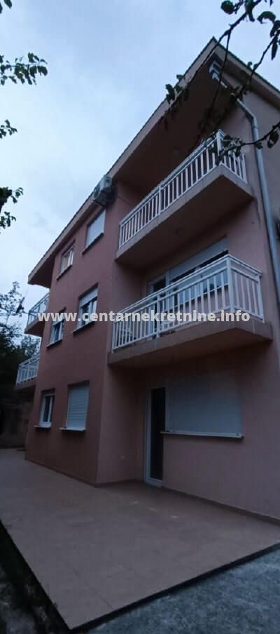 Prodaja, penthouse 98m2, Igalo, Herceg Novi